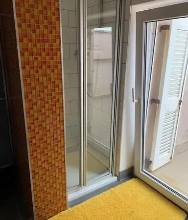 Apartment Privlaka 1 *